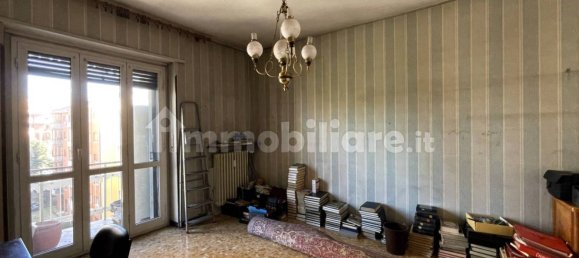 3 Schlafzimmer Wohnung in Collegno, Italy, Nr. 370294 15