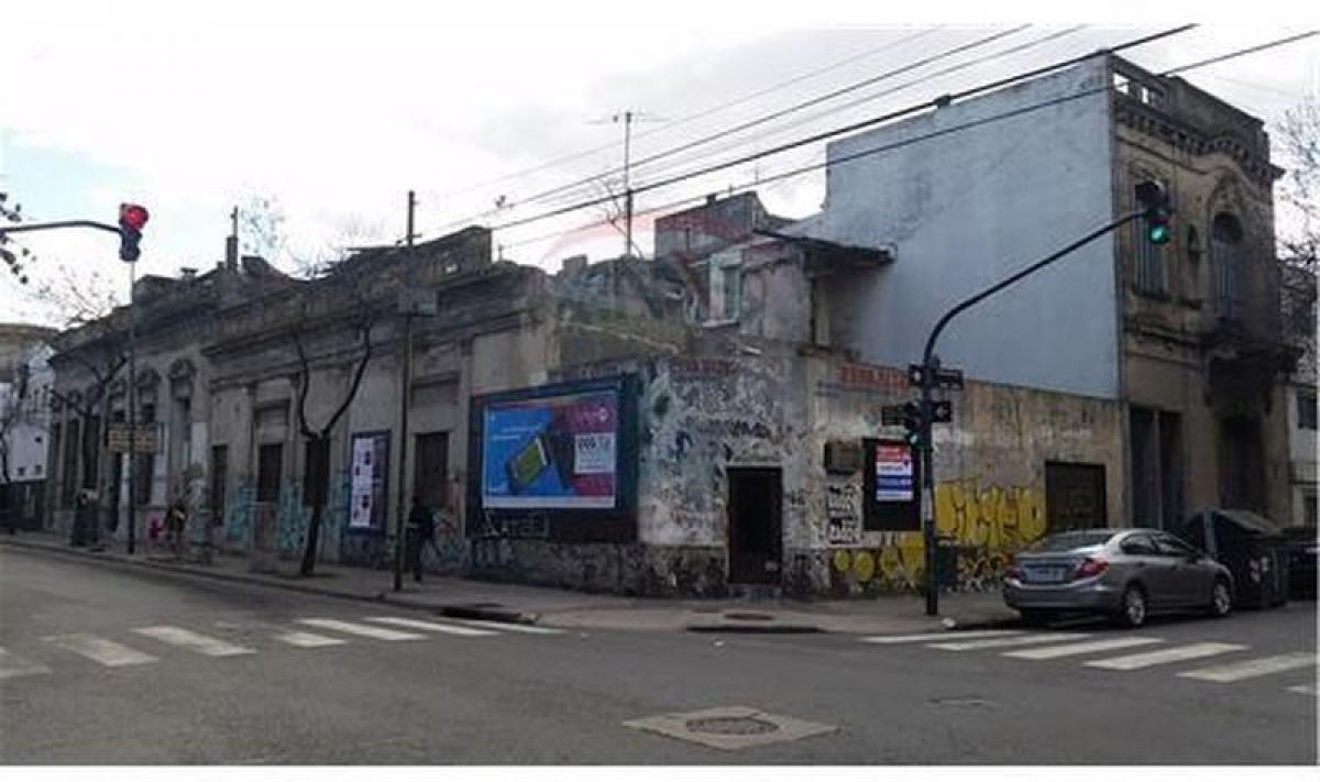 6 bedrooms Land in Buenos Aires, Argentina No. 112547