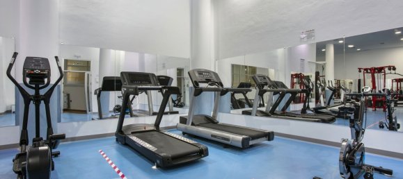 3 bedrooms Duplex in Estepona, Spain No. 184052 18