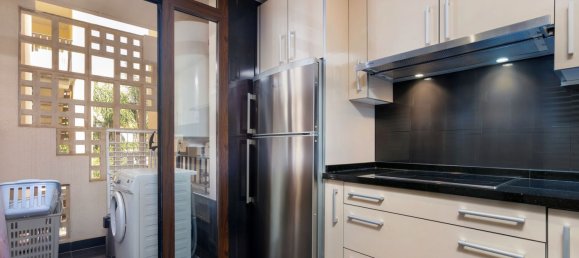 3 bedrooms Duplex in Estepona, Spain No. 184052 7