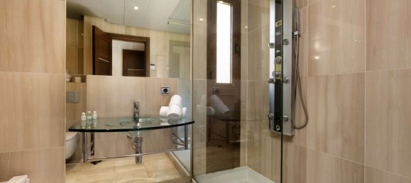 3 bedrooms Duplex in Estepona, Spain No. 184052 17