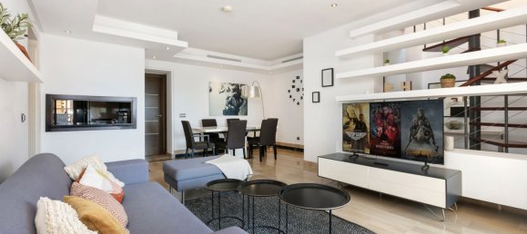 3 bedrooms Duplex in Estepona, Spain No. 184052 4