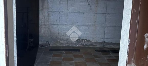 60m² Warehouse in Melito di Napoli, Italy No. 338073 12