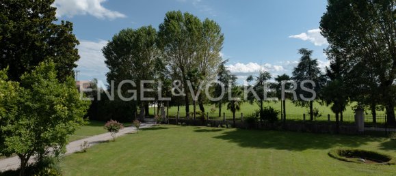 22 Schlafzimmer Villa in Quinto Vicentino, Italy, Nr. 301783 15