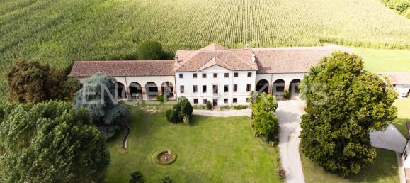 22 Schlafzimmer Villa in Quinto Vicentino, Italy, Nr. 301783 3