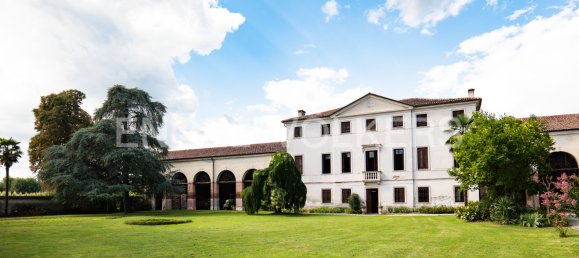 22 Schlafzimmer Villa in Quinto Vicentino, Italy, Nr. 301783 5