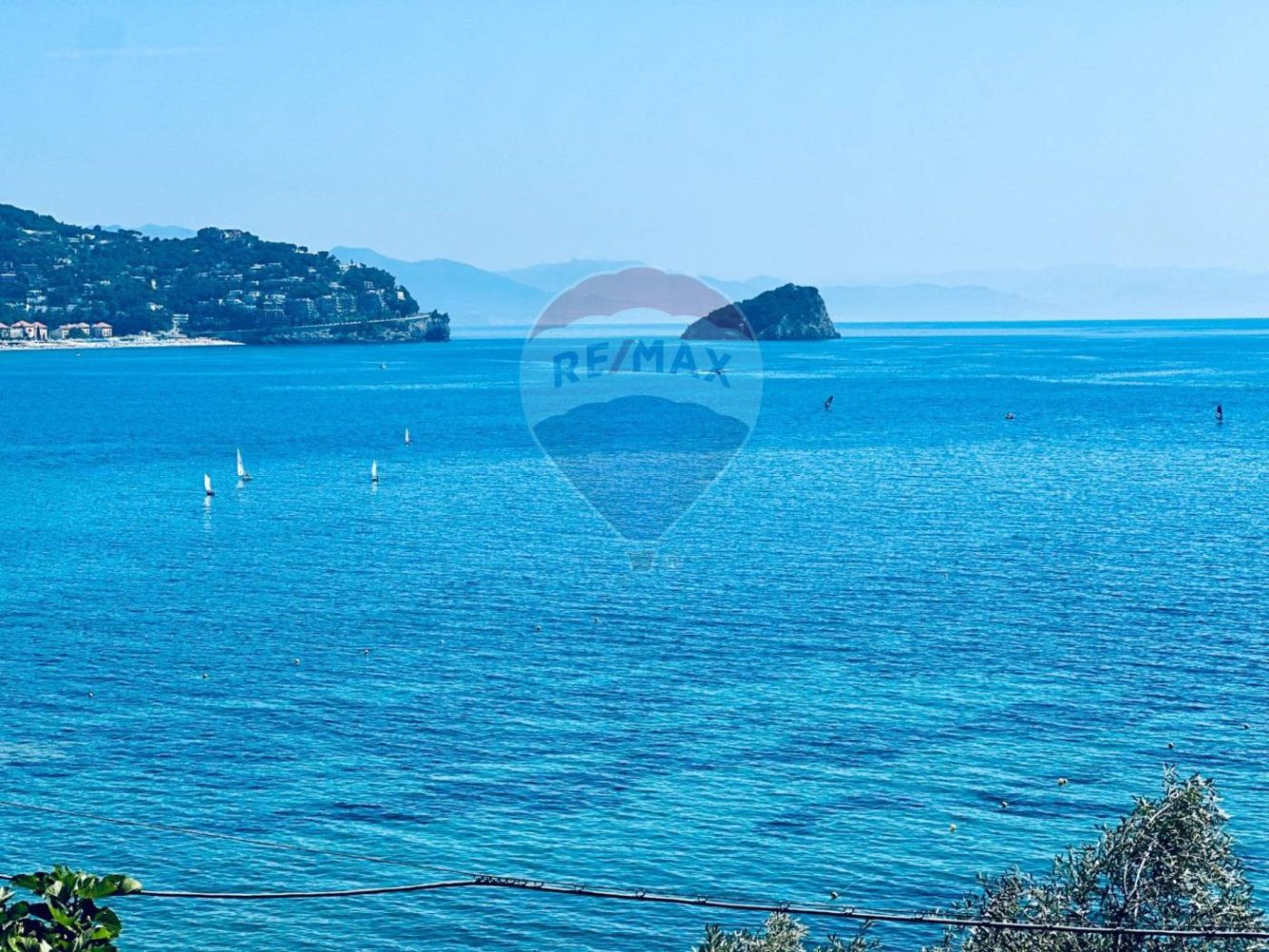 Квартира с 2 спальнями в Ноли, Италия № 56262