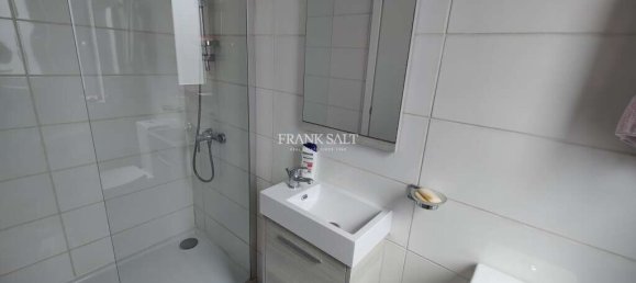 2 غرف نوم بانتهاوس في Pieta, Malta رقم 7936 4