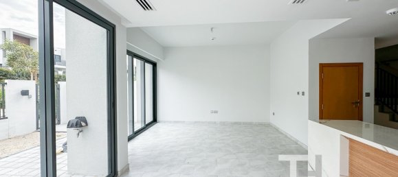 Таунхаус с 3 спальнями в Dubai Land, ОАЭ № 30564 3