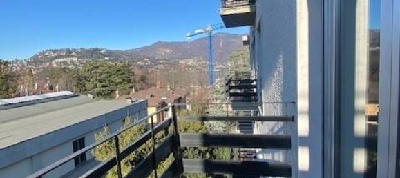 2 bedrooms Penthouse in Como, Italy No. 16508 9