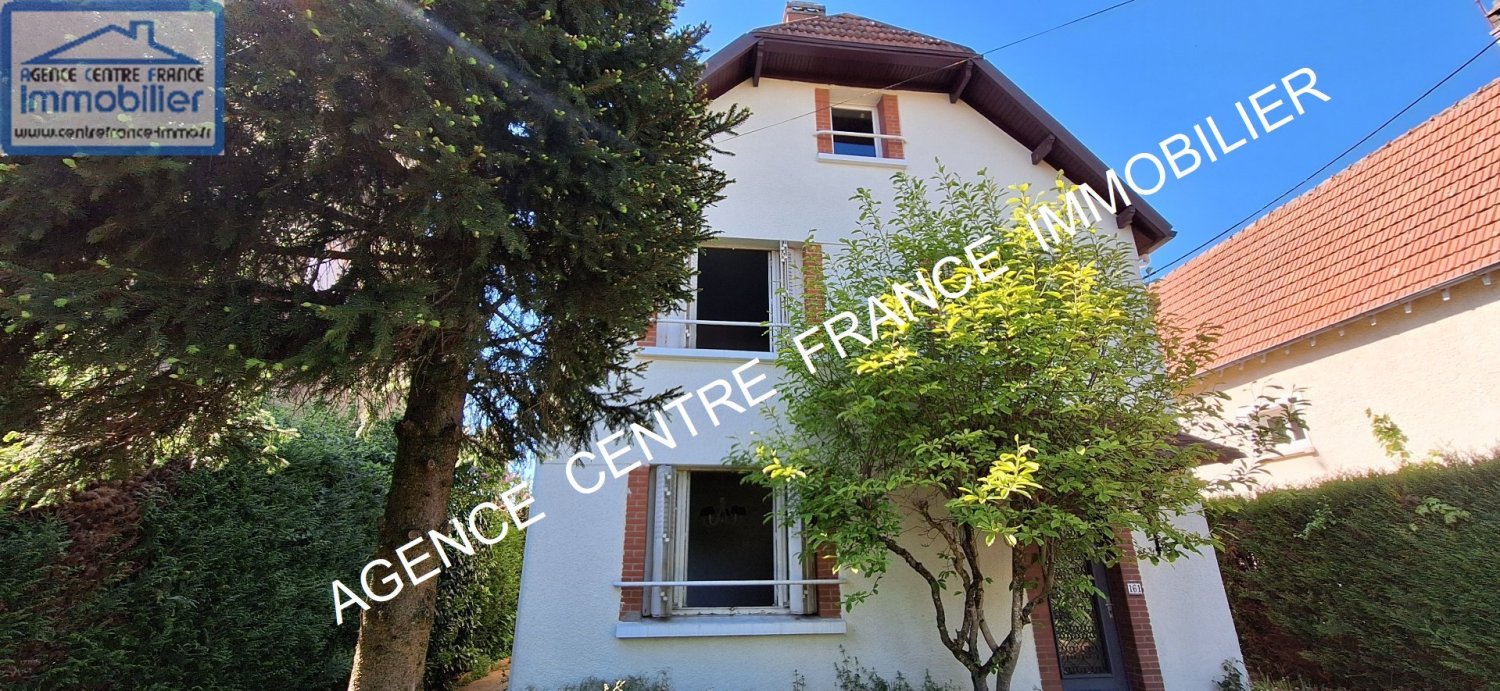 Дом с 4 спальнями в Бурж, Франция № 238184