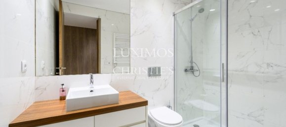 3 bedrooms Apartment in Porto, Portugal No. 108025 21