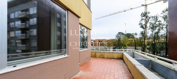 3 bedrooms Apartment in Porto, Portugal No. 108025 23