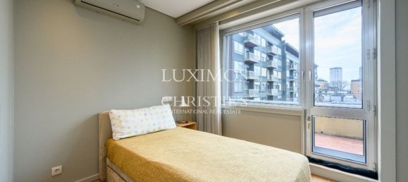 3 bedrooms Apartment in Porto, Portugal No. 108025 17