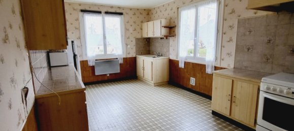 5 bedrooms House in Mettray, France No. 52205 4