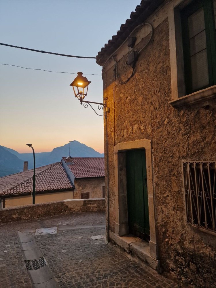 4 rooms House in Teggiano, Italy No. 255012