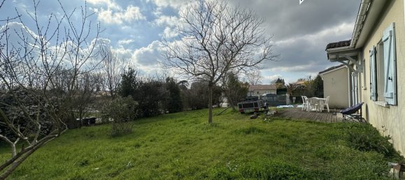 3 bedrooms House in Boe, France No. 100410 23