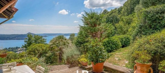 4 bedrooms Villa in Lesa, Italy No. 334967 7