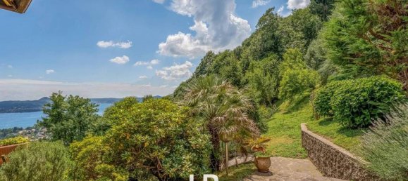 4 bedrooms Villa in Lesa, Italy No. 334967 6