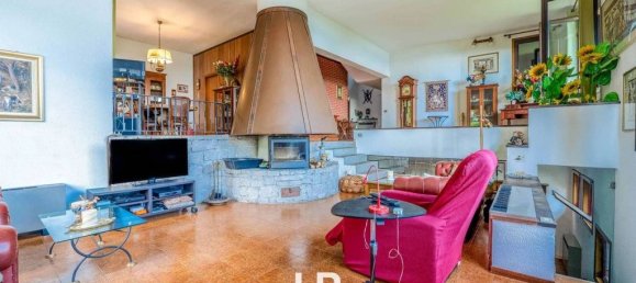 4 bedrooms Villa in Lesa, Italy No. 334967 14