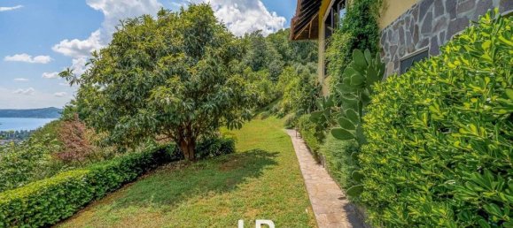 4 bedrooms Villa in Lesa, Italy No. 334967 4