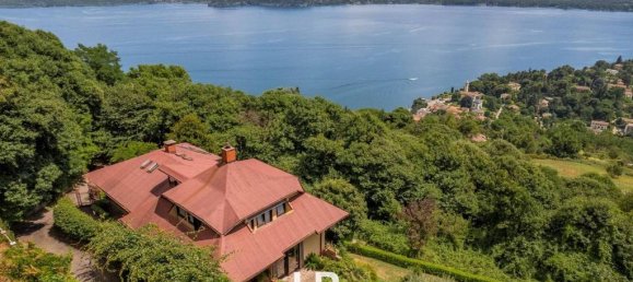 4 bedrooms Villa in Lesa, Italy No. 334967 2