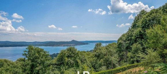 4 bedrooms Villa in Lesa, Italy No. 334967 10