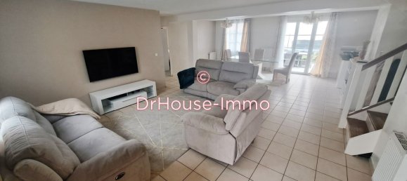 Casa de 5 dormitorios en Bruyeres-sur-Oise, France No. 187556 3