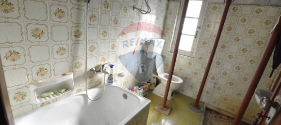 4 bedrooms House in Magliolo, Italy No. 36930 13