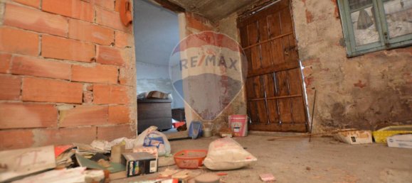 4 bedrooms House in Magliolo, Italy No. 36930 33