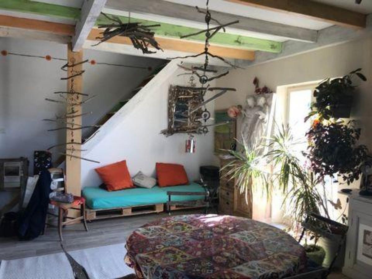 Studio in Mallemort, France No. 12670