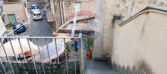 Дом с 1 спальней в Бронте, Италия № 311643 25