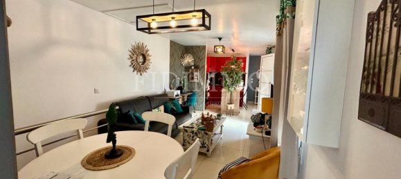 2 bedrooms House in Chennevieres-sur-Marne, France No. 181692 3