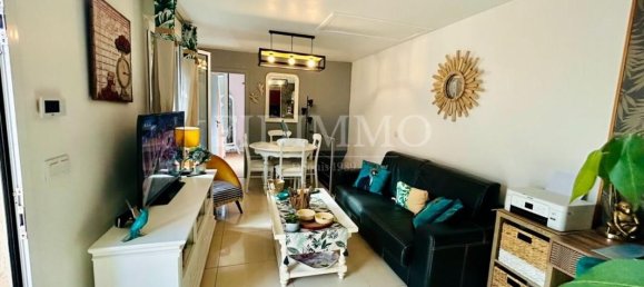 2 bedrooms House in Chennevieres-sur-Marne, France No. 181692 2