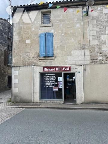  مكتب في Benet, France رقم 343230