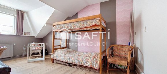 3 bedrooms House in Wattrelos, France No. 69654 6
