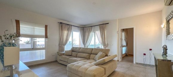 Квартира с 3 спальнями в Фуэнхирола, Испания № 190882 4