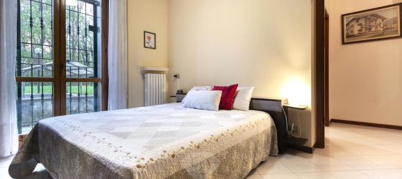 3-salle Appartement à Jerago con Orago, Italy No. 27038 14