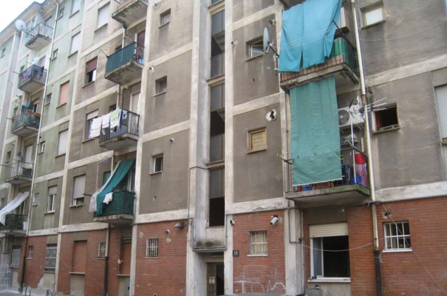 Квартира с 2 комнатами в Пьольтелло, Италия № 166445