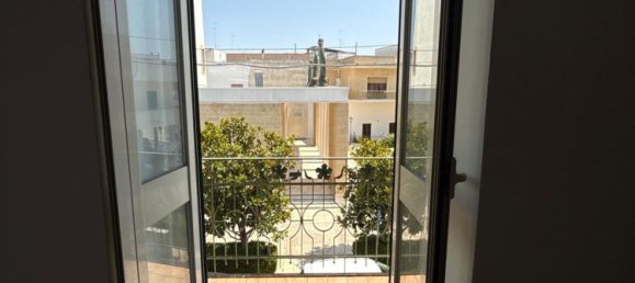 3 Schlafzimmer Wohnung in Aradeo, Italy, Nr. 326571 15