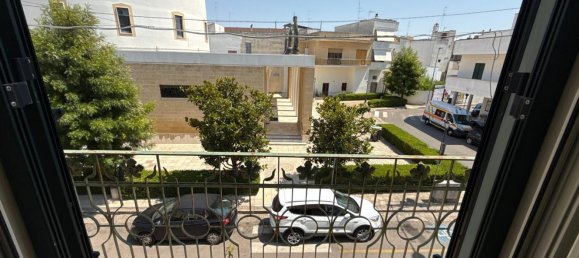 3 Schlafzimmer Wohnung in Aradeo, Italy, Nr. 326571 16