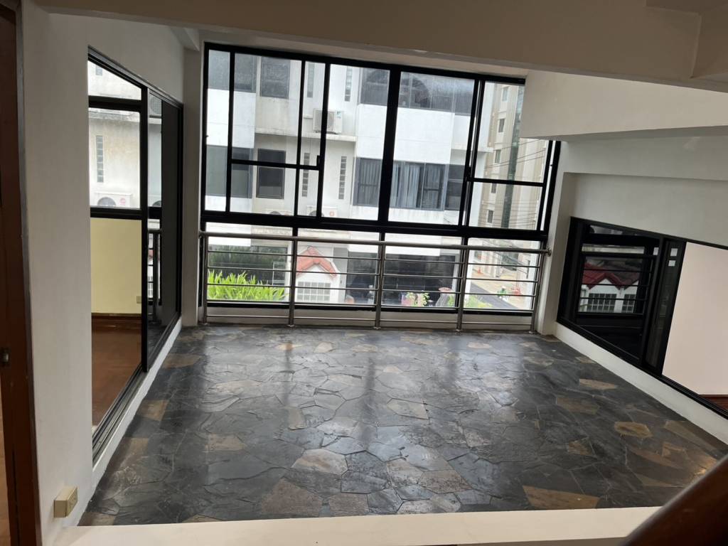 Moradia em banda T4 em Railay Beach, Thailand N.º 72208