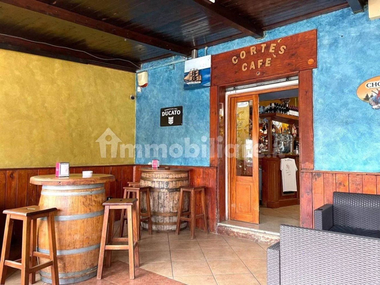 3 rooms Commercial property in Catanzaro, Italy No. 96941