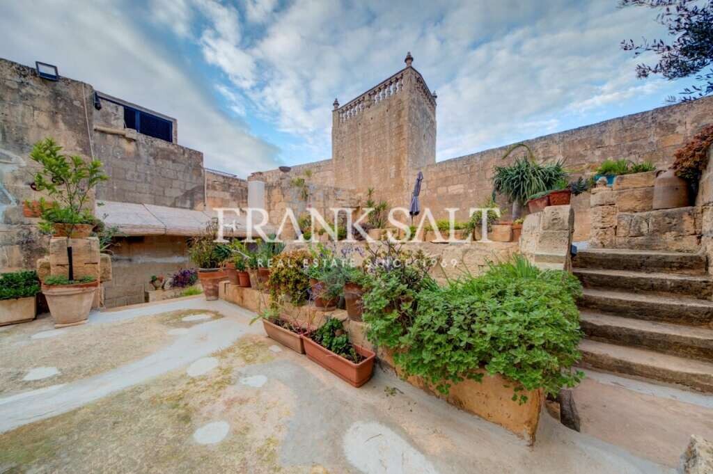 3 bedrooms House in Gharghur, Malta No. 3122