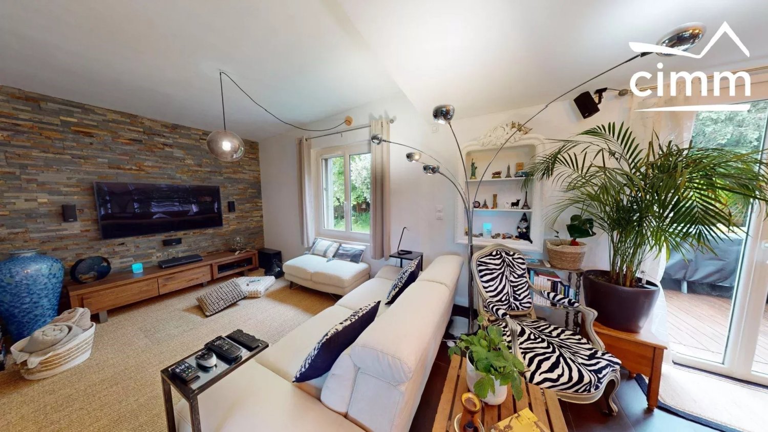 4 bedrooms Villa in Orleans, France No. 275746