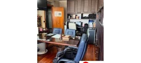 2 rooms Office in Naples, Italy No. 370453 6