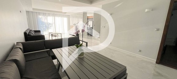 Casa de 5 dormitorios en Aulnay-sous-Bois, France No. 188085 2