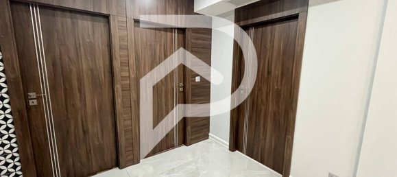 Casa de 5 dormitorios en Aulnay-sous-Bois, France No. 188085 11