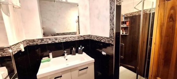 5 rooms Apartment in Valdagno, Italy No. 37691 10