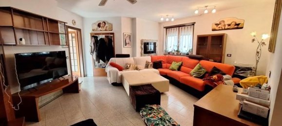 5 rooms Apartment in Valdagno, Italy No. 37691 6